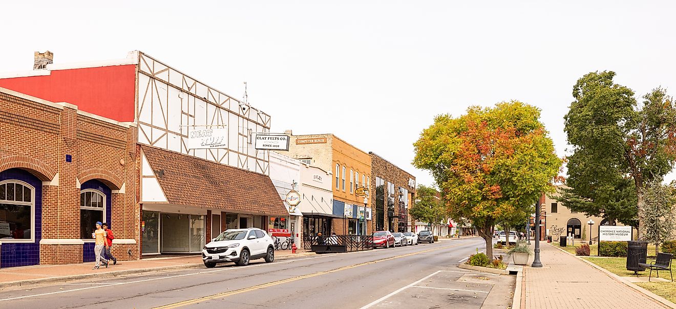 The old business district on Muskogee Avenue in Tahlequah, Oklahoma. Image credit Roberto Galan via Shutterstock
