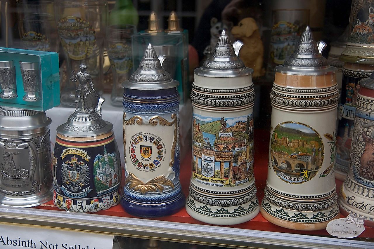 Decorated German Beer Steins. Image credit: Maksym Kozlenko/Wikimedia.org