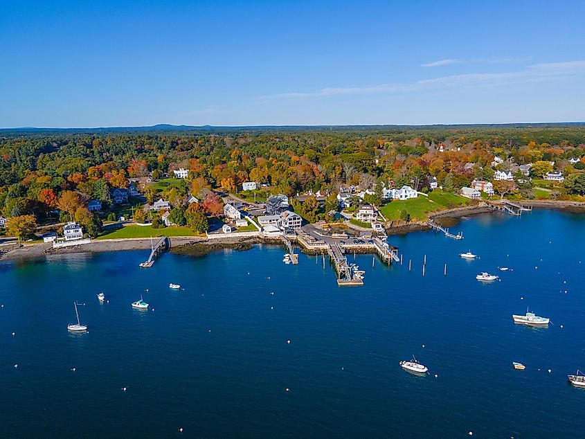 Pepperrell Cove on Piscataqua River at Portsmouth Harbor in Kittery Point, town of Kittery, Maine.